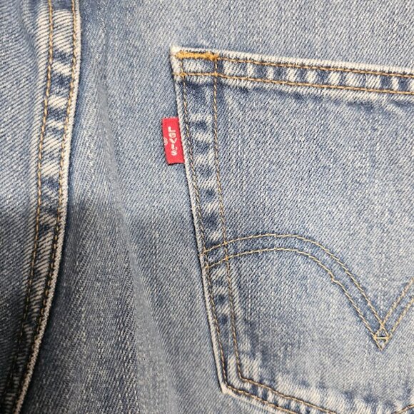 Levi’s 550 Men’s Relaxed Fit Jeans 33x34 Great Condition - Picture 3 of 6
